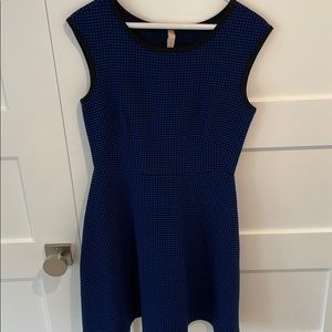 Blue/black print sleeveless dress